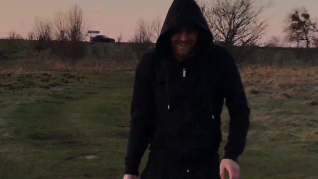 Разбиваем предметы в СЛОУМО и Пробуем молоток в делле | Cлоумо видео смотреть онлайн