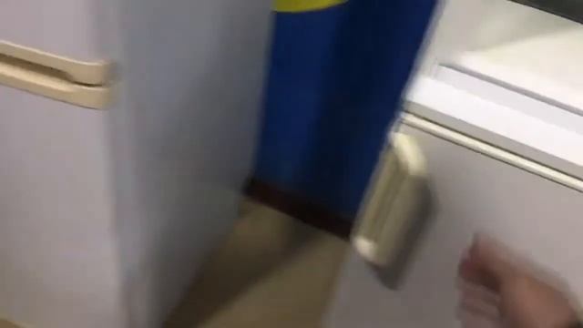 Холодильник VESTFROST KF 350 смотреть онлайн