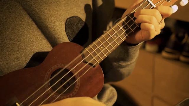 Playing "City of Stars" on Ukulele смотреть онлайн