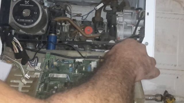 Reparation chaudiere saunier duval erreur f13 تصليح شوديار f13 смотреть онлайн