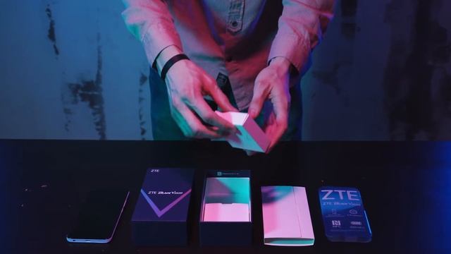 Распаковка ZTE Blade V2020 смотреть онлайн