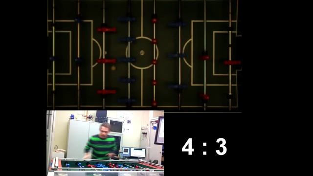 Две игры против робота в настольный футбол смотреть онлайн