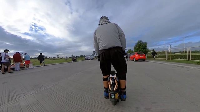 Practice Run , using Kingsong S18 смотреть онлайн