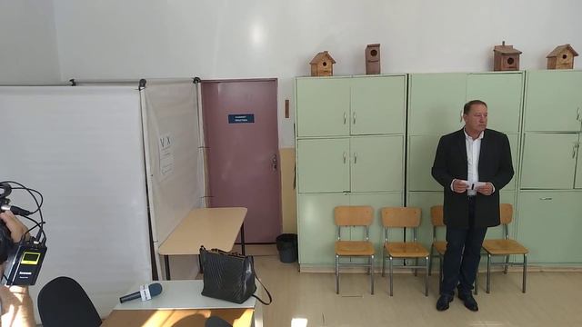 Мая Манолова гласува на балотажа смотреть онлайн