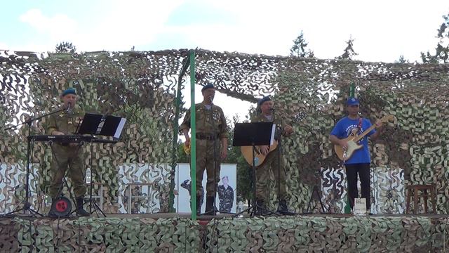 Группа "БЕЛЫЕ КУПОЛА" - БЕРЕТ смотреть онлайн