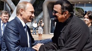 Американский актер Стивен Сигал получил российское гражданство