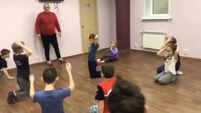 Детская Физкультура Будущего. Учимся правильно падать. смотреть онлайн