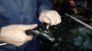 Лечим нижние шаровые на TOYOTA Hilux SURF 185, land cruiser prado 90/95 (2)