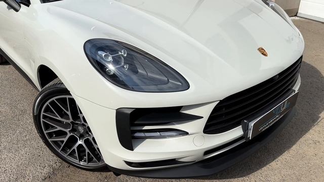 Porsche Macan - оклейка кузова, покраска ручек дверей и зеркал, бронирование фар и лобового смотреть онлайн