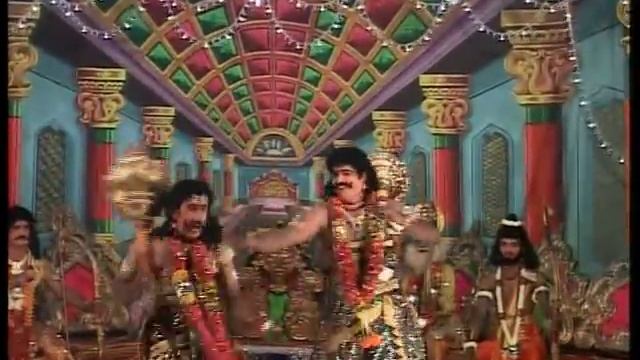 Duryodhanana sabhe in Veera Abhimanyu Drama in Basavapattana Sreenivasa B K Act as Duryodhana. смотреть онлайн