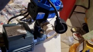 монтаж водоснабжения частного дома 2 , установка насоса и ёмкости для воды монтаж водяной магистрал