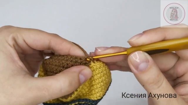 ?Ботинки крючком, для игрушки. МК. #вязание #обувькрючком #вязаниекрючком#игрушки смотреть онлайн