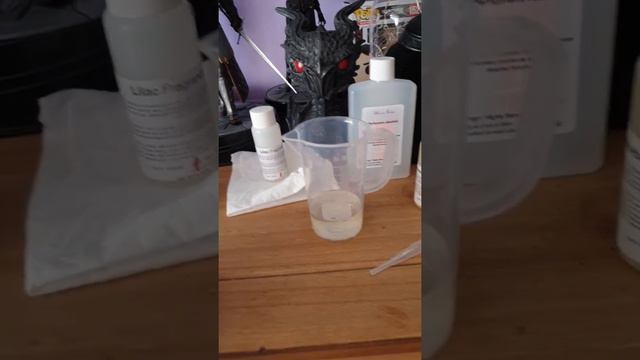 Lilac and Gooseberries - How to Make Yennefer's perfume from The Witcher смотреть онлайн