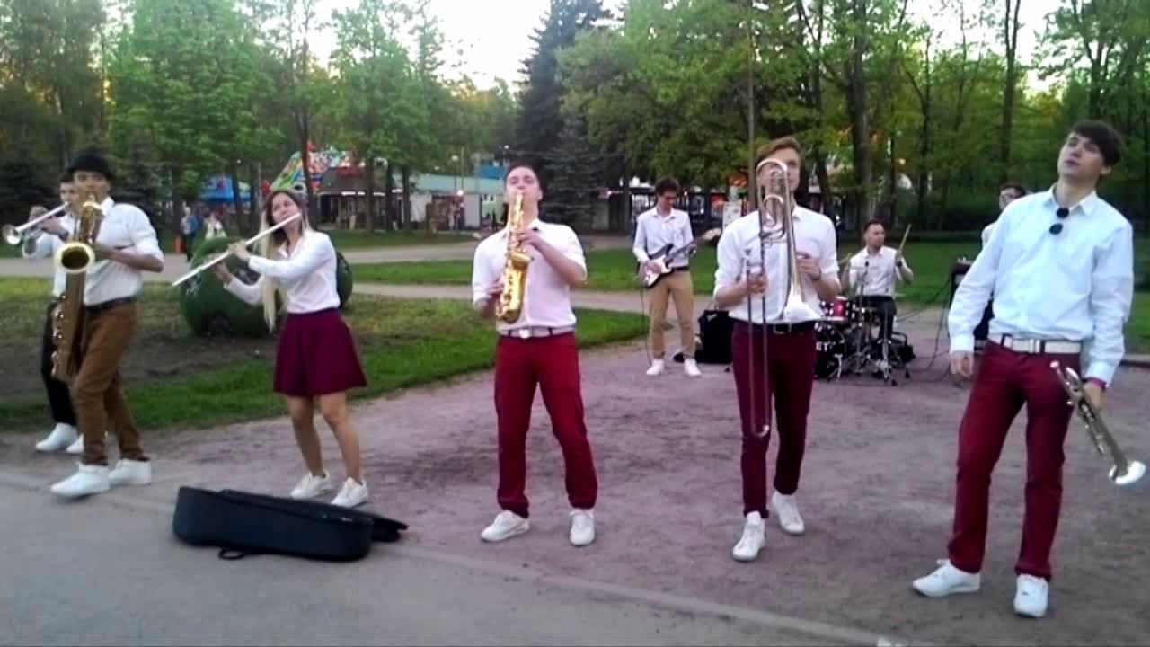 Уличные музыканты смотреть онлайн