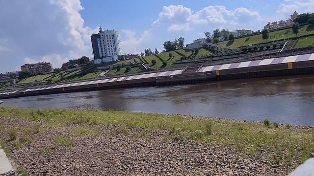 Речные прогулки вдоль набережной в Тюмени | гиперлапс смотреть онлайн