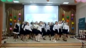 Флешмоб на выпускном в 4-б классе Архангельской СОШ Московской области