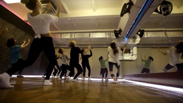 dance class contemporary - танцевальная студия FORMA смотреть онлайн