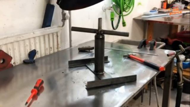 Как сделать простой винтовой домкрат для хозяйственных нужд. смотреть онлайн