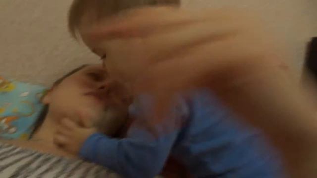 Марфа кусает мамин нос смотреть онлайн