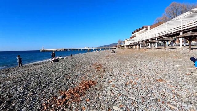 Лето,+18 точно, на солнце больше! 29.12.20 Загорают, купающихся не видел! ?ЛАЗАРЕВСКОЕ СЕГОДНЯ?СОЧИ