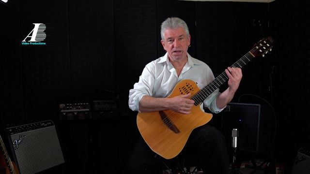 Stardust on the Godin Multiac смотреть онлайн