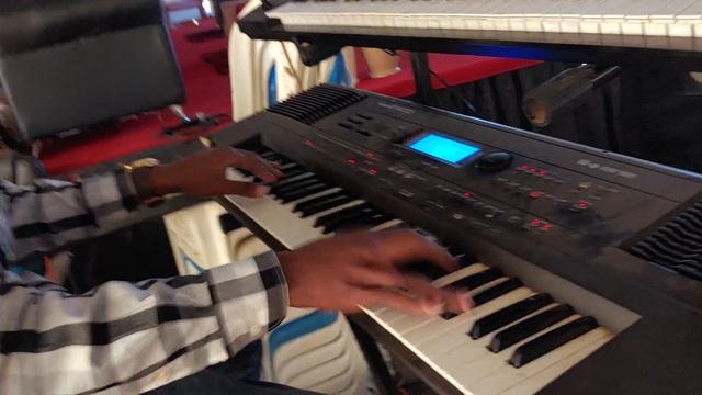 Itende praise Bemdumisa by Khulekani Madondo смотреть онлайн