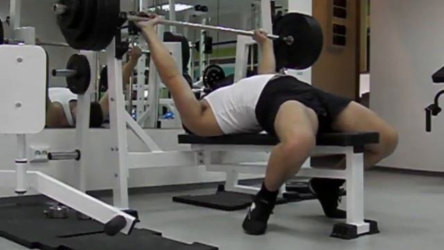 жим лежа 130 кг смотреть онлайн