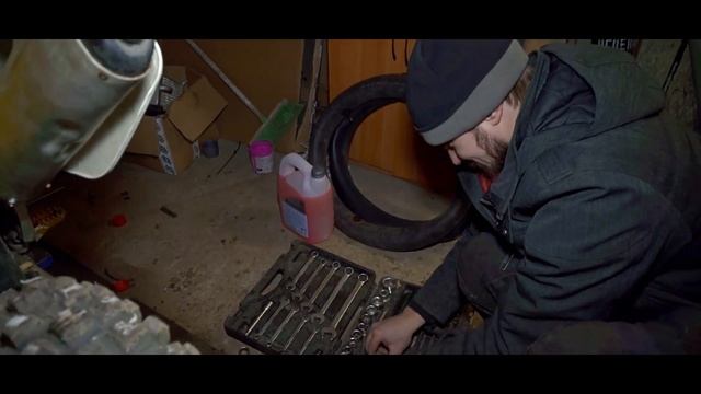 Гаражные будни Suzuki RMX 250 смотреть онлайн