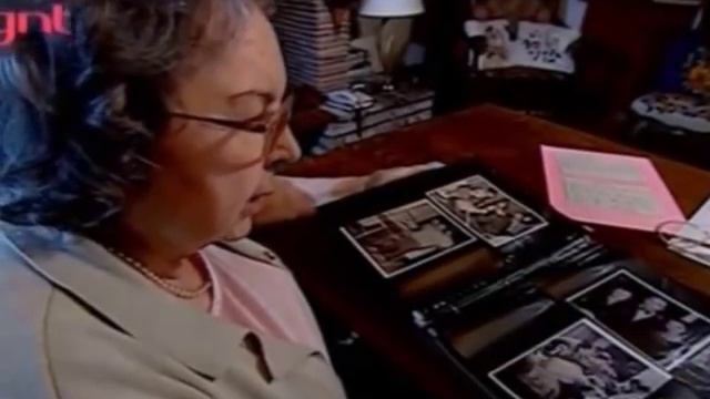 OS ÚLTIMOS DIAS DE UM ÍCONE - EDITH PIAF (NARRAÇÃO: SANDY) смотреть онлайн