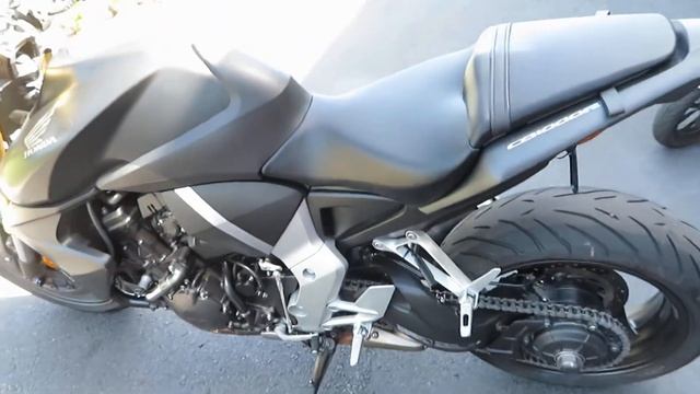 2012 Honda CB1000R смотреть онлайн