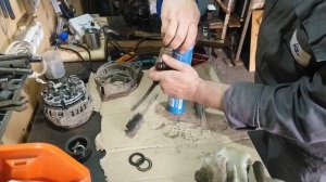 Самостоятельный ремонт генератора Нива-шевроле. Замена подшипников.