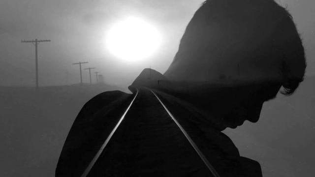 Мамы не стало. Она ушла тихо и незаметно. Даже никто из домашних не услышал ее последнего вздоха… смотреть онлайн