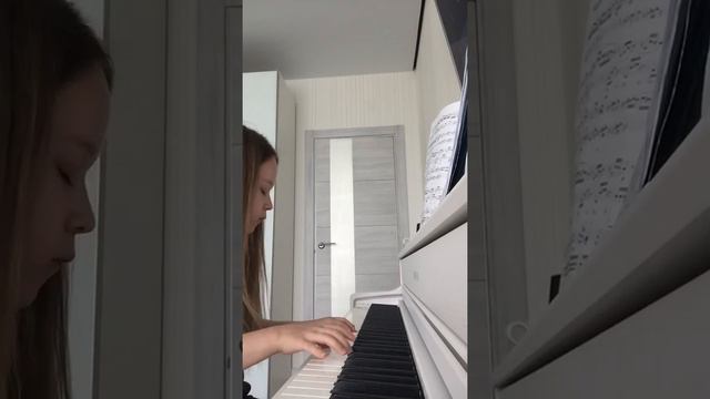 Fur Elise - Ludwig van Beethoven К Элизе. разучиваю пьесу. смотреть онлайн