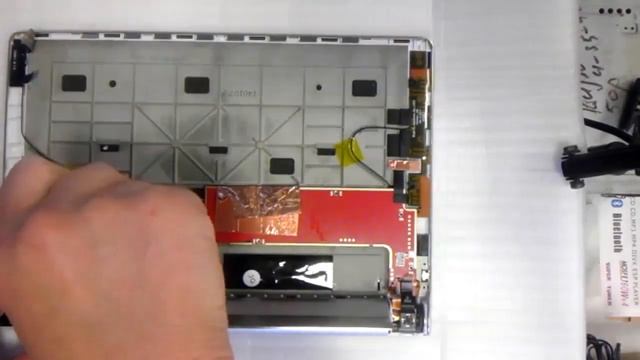 Assembling Lenovo Yoga B8000 смотреть онлайн