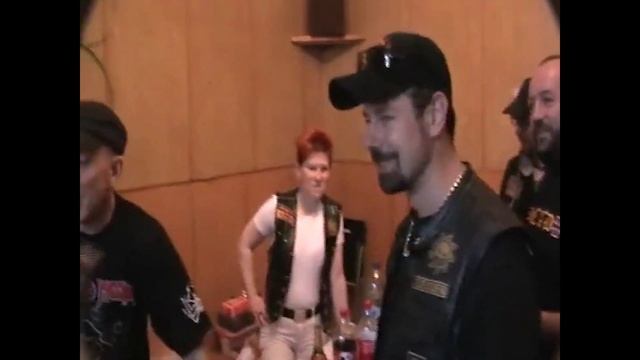 ЧИВЕРС - МАСТЕР-КЛАСС КАК ЧИСТИТЬ ВОБЛУ НАПРИМЕР смотреть онлайн