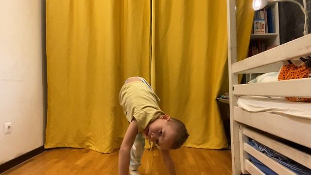 Капоэйра. Кувырки и колесо Au