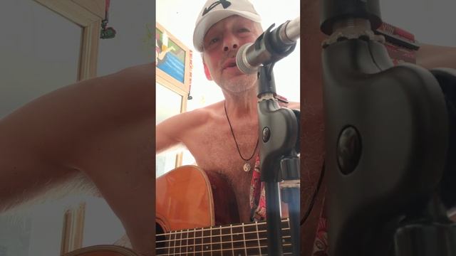 ОХРАНЯЯ НАШИ СНЫ (на стихи Л.Агутина) смотреть онлайн