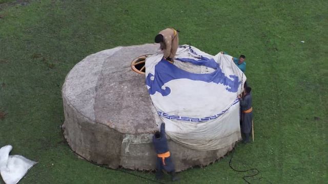 Own it 2! Globetrotters Unit 5.5 Living in ger смотреть онлайн