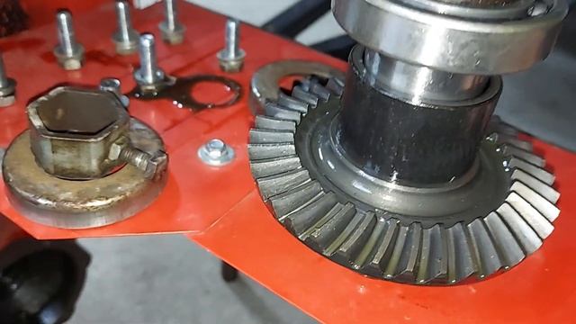 снятие сальника мотоблока BRAIT 135GDE/replacement of the oil seal of the BRAIT 135GDE motor unit смотреть онлайн