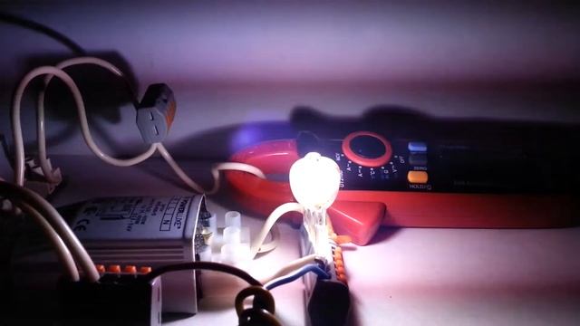 Запуск компактной металлогалогенной лампы фирмы THORN. смотреть онлайн