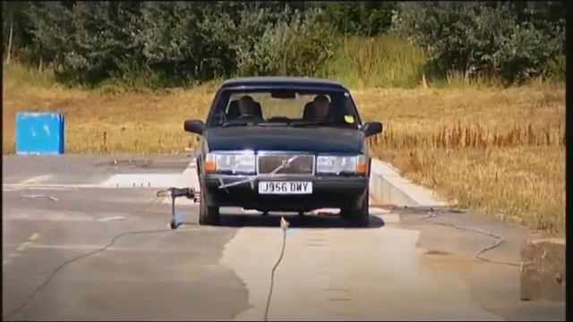 Fifth Gear - Renault Modus v Volvo 940 Crash Test смотреть онлайн