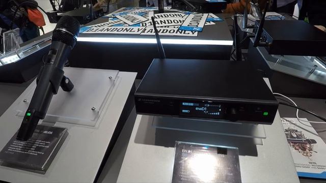 Sennheiser Evolution D1 смотреть онлайн