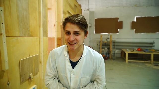 24 ЧАСА В КОМНАТАХ С РАЗНЫМ ЦВЕТОМ ОСВЕЩЕНИЯ