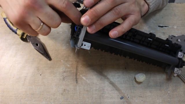 Ремонт принтера laserjet pro 400 m401dn Двоит изображение смотреть онлайн