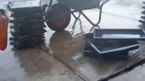 Как и чем отмыть формы тротуарной плитки.