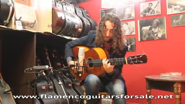 El Perla plays the José Ramírez 1968 flamenco guitar for sale смотреть онлайн