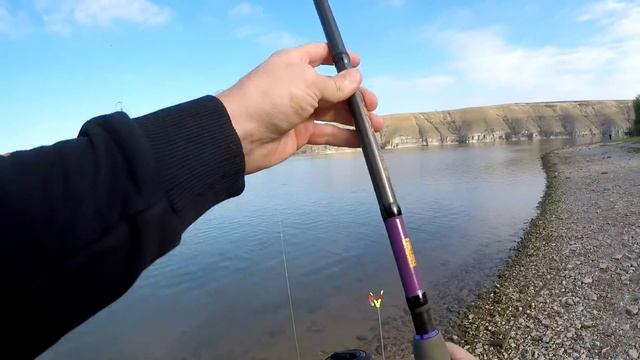 ЗВЕРСКИЙ КЛЕВ РЫБЫ ОСЕНЬЮ КОГДА ТЕМПЕРАТУРА ВОДЫ УПАЛА смотреть онлайн