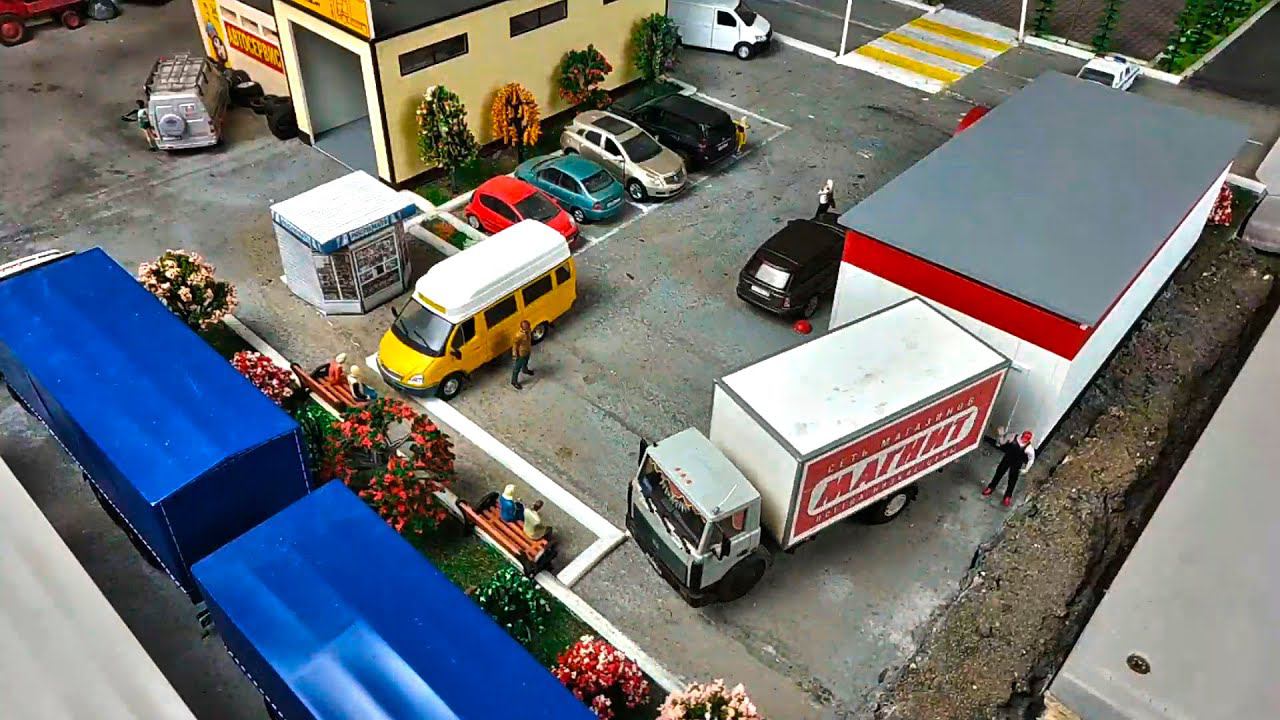 Модельки едут, фигурки ходят! Про машинки.