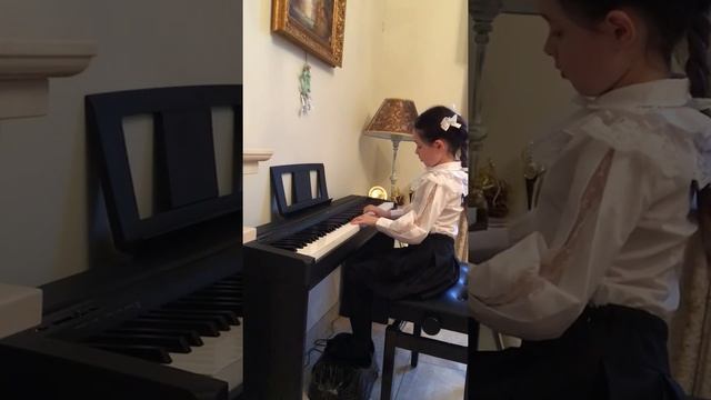 Полянская Ариана 6 лет смотреть онлайн