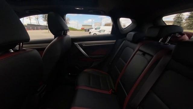 Geely Coolray смотреть онлайн